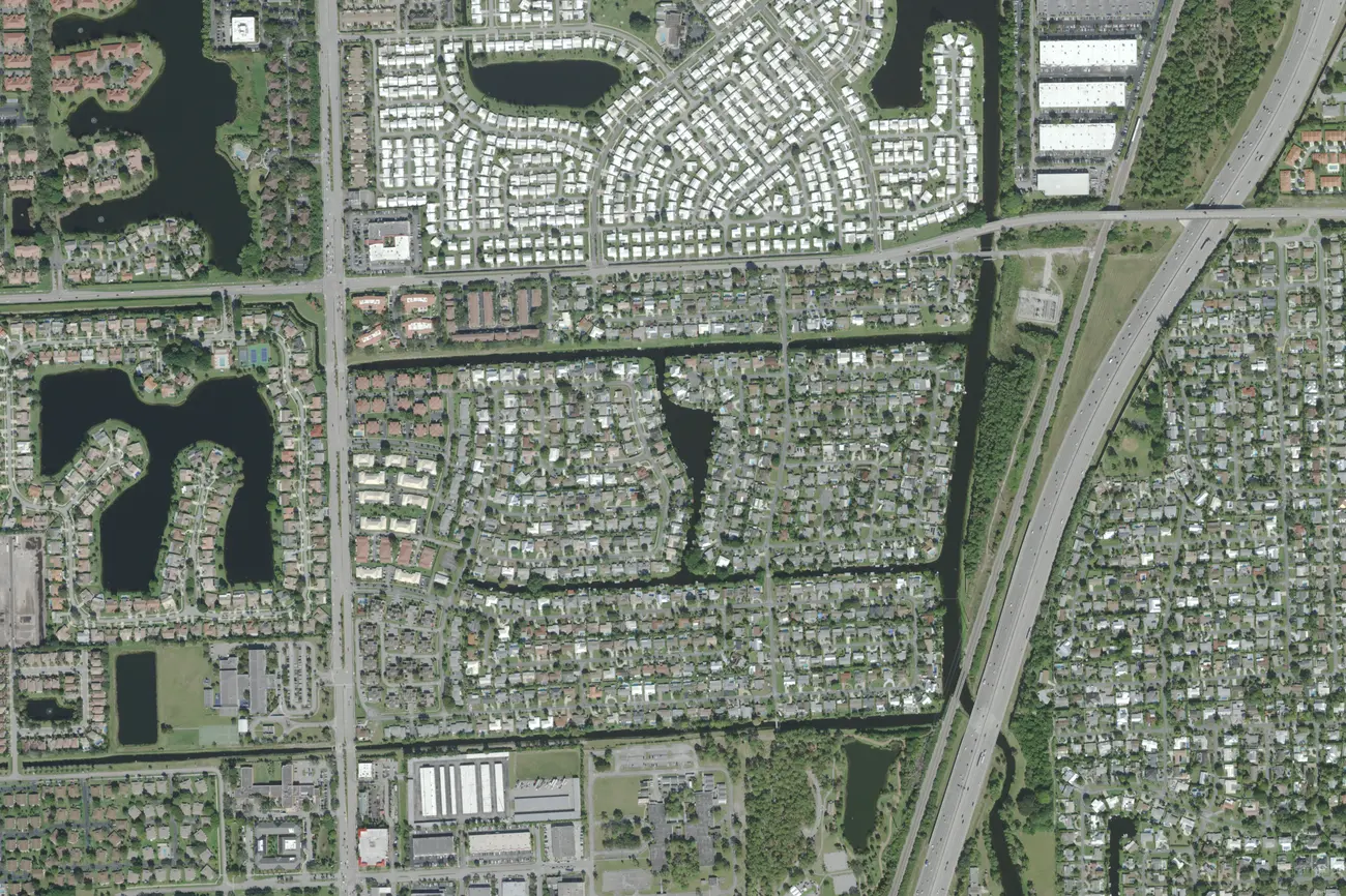 Golfview Harbor, between Congress Avenue and I-95 south of Southwest 23rd Avenue, with Boynton Beach Leisureville above it, in a USDA aerial photograph from the 2021 Florida survey